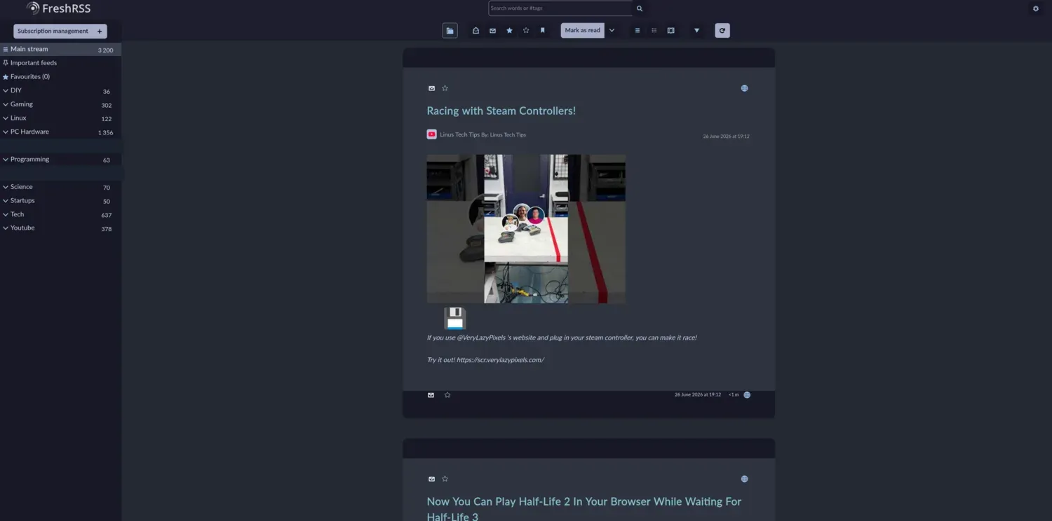 FreshRSS reader showing feeds grouped by category